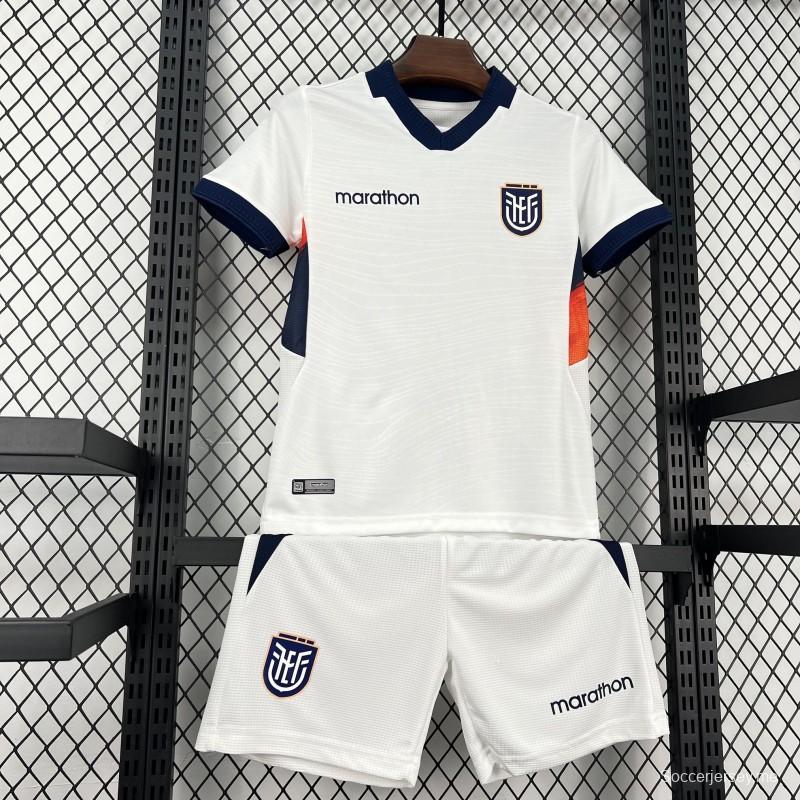 الزي الثالث لفريق إكوادور للأطفال في كأس العالم 2026