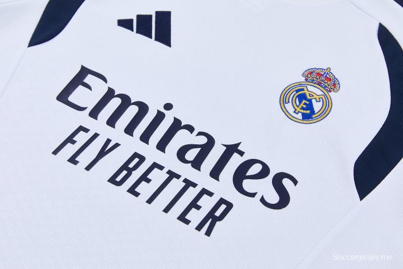 26/27 ريال مدريد  قميص أبيض بأكمام قصيرة + شورت كرة قدم