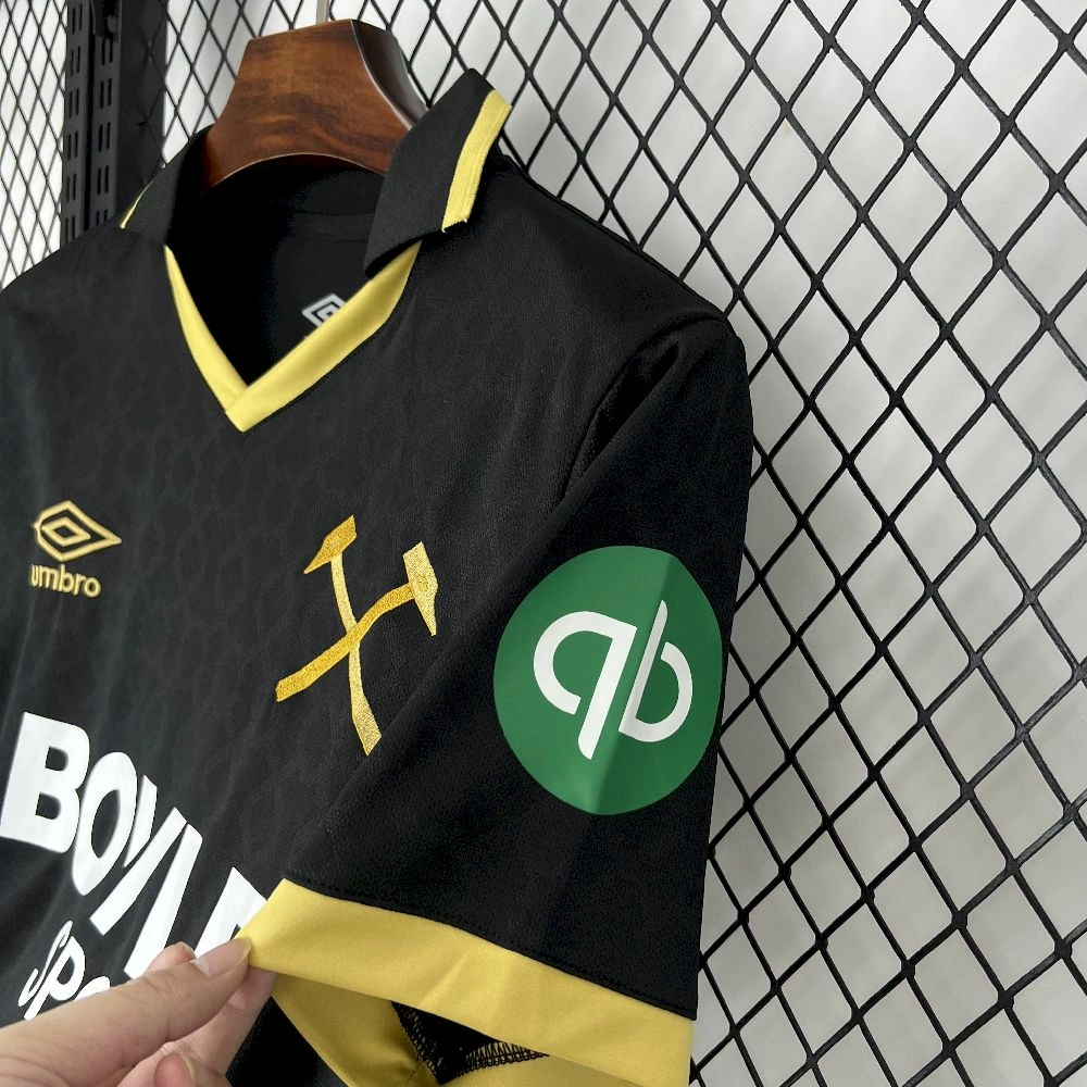 2025/26 قميص وست هام يونايتد الثالث 2025/26