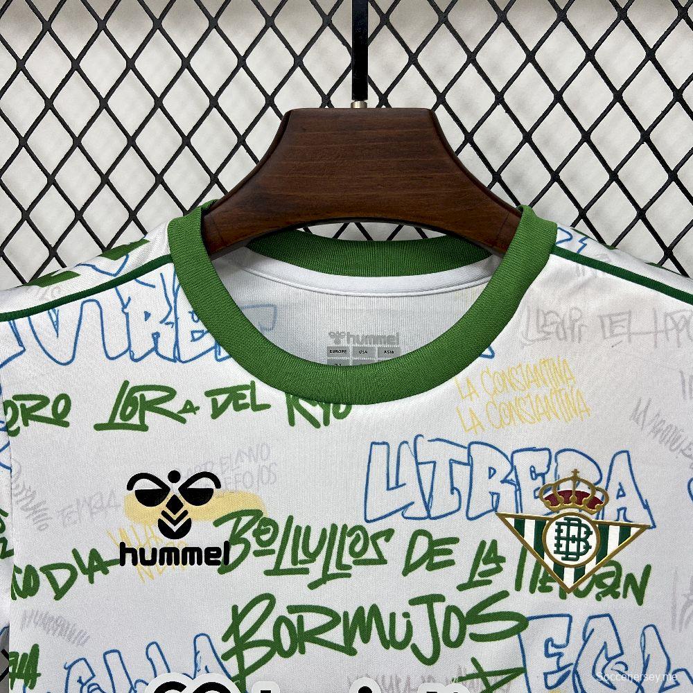 طقم 2025/25/26 كيدز ريال بيتيس الخاص للأطفال