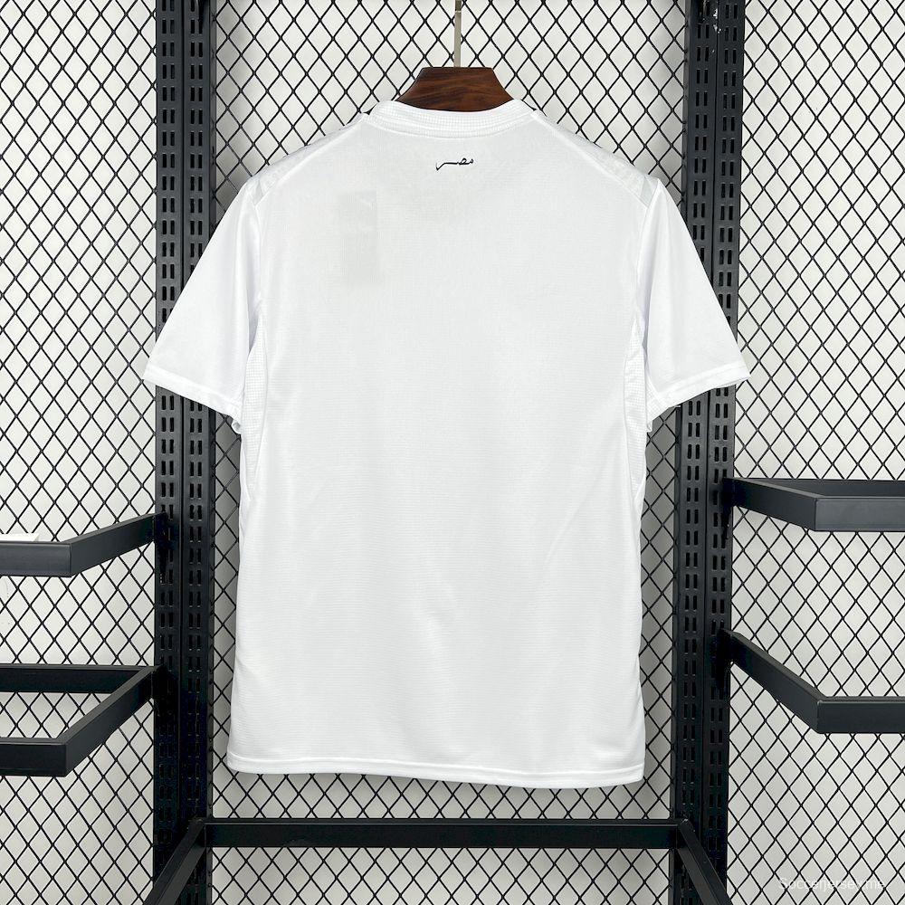 قميص مصر للرجال في كأس العالم 2026 (قميص المباريات الخارجية)