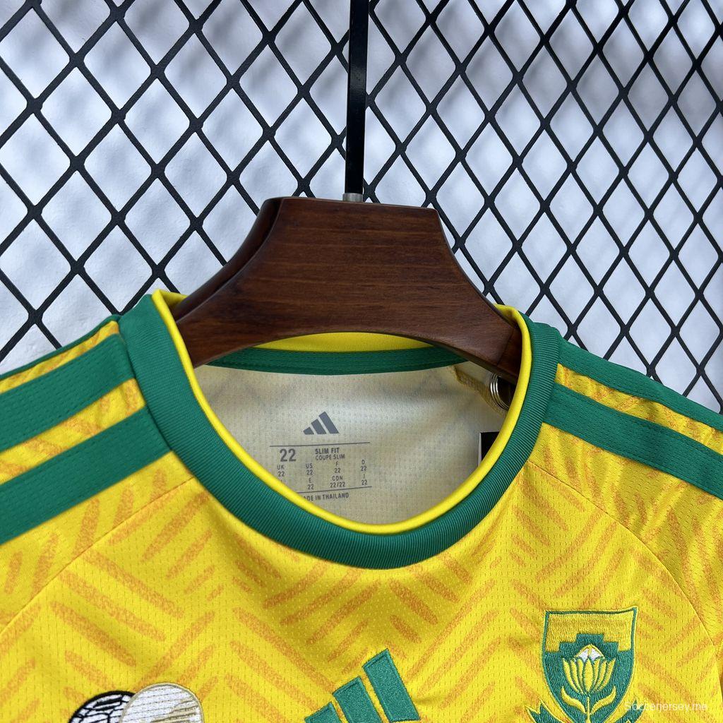 الزي الرسمي لفريق جنوب أفريقيا للأطفال في كأس العالم 2026