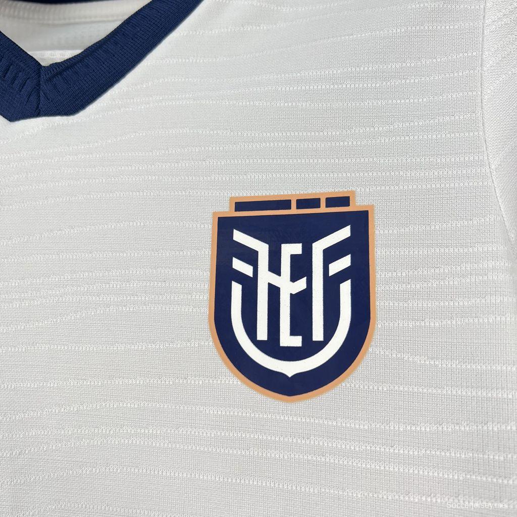 الزي الثالث لفريق إكوادور للأطفال في كأس العالم 2026