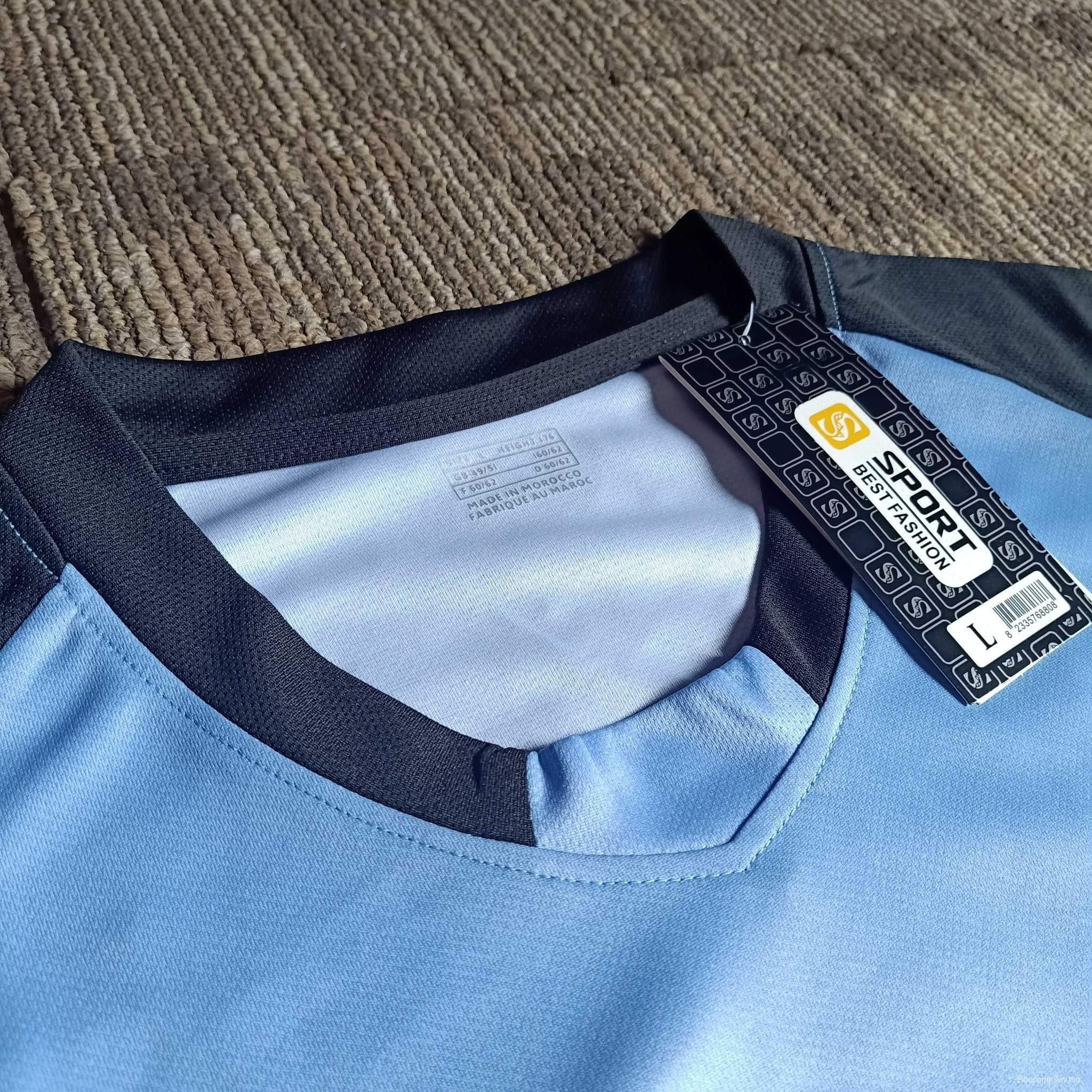 قميص أزرق ريترو 02/03 لحارس مرمى يوفنتوس يرتديه بوفون
