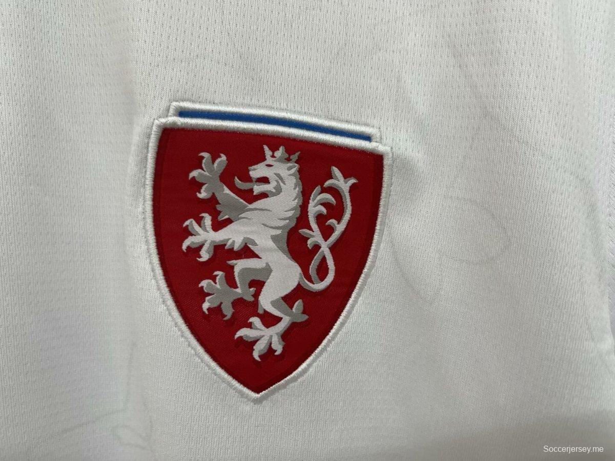 2024 قميص جمهورية التشيك الأبيض خارج الديار 2024
