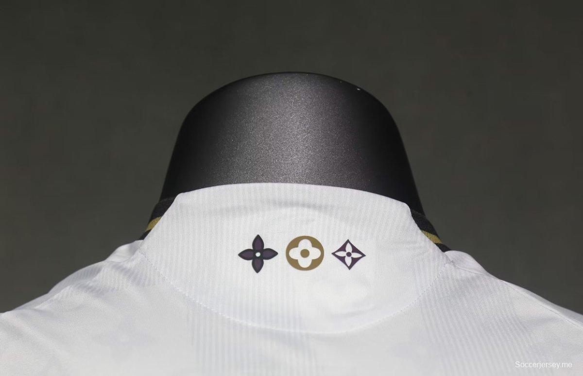 إصدار اللاعب 24/25 قميص ريال مدريد × LV الأبيض الخاص 24/25
