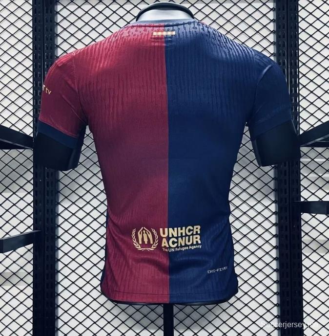 إصدار اللاعب 24/25 قميص الذكرى 125 لميلاد برشلونة على أرضه
