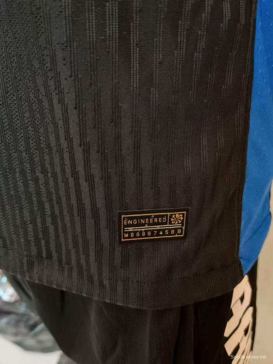 إصدار اللاعب 24/25 قميص برشلونة ذهاباً وإياباً أسود بمناسبة الذكرى 125 لتأسيس برشلونة
