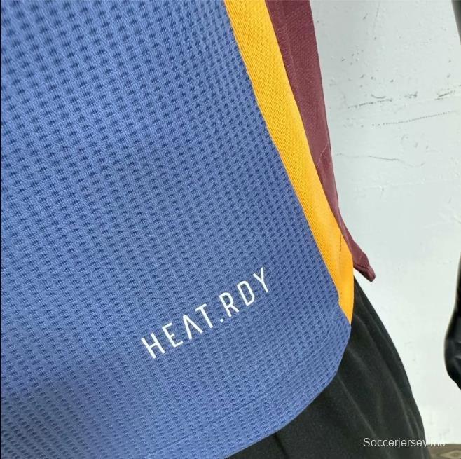 إصدار اللاعب 24/25 قميص روما الثالث 24/25
