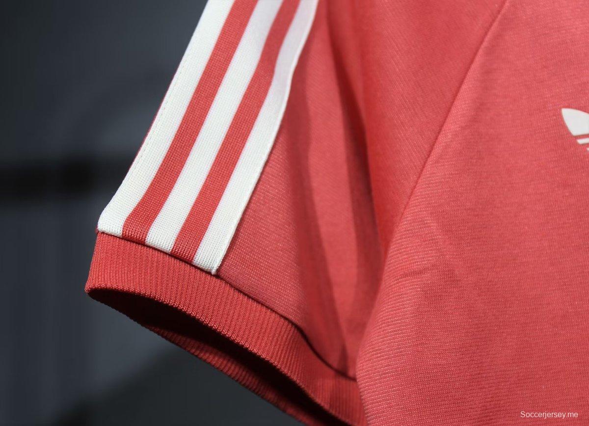 24/25 تي شيرت أديداس أديداس أديداس أوريجينالز قطن أحمر اللون لبايرن ميونيخ