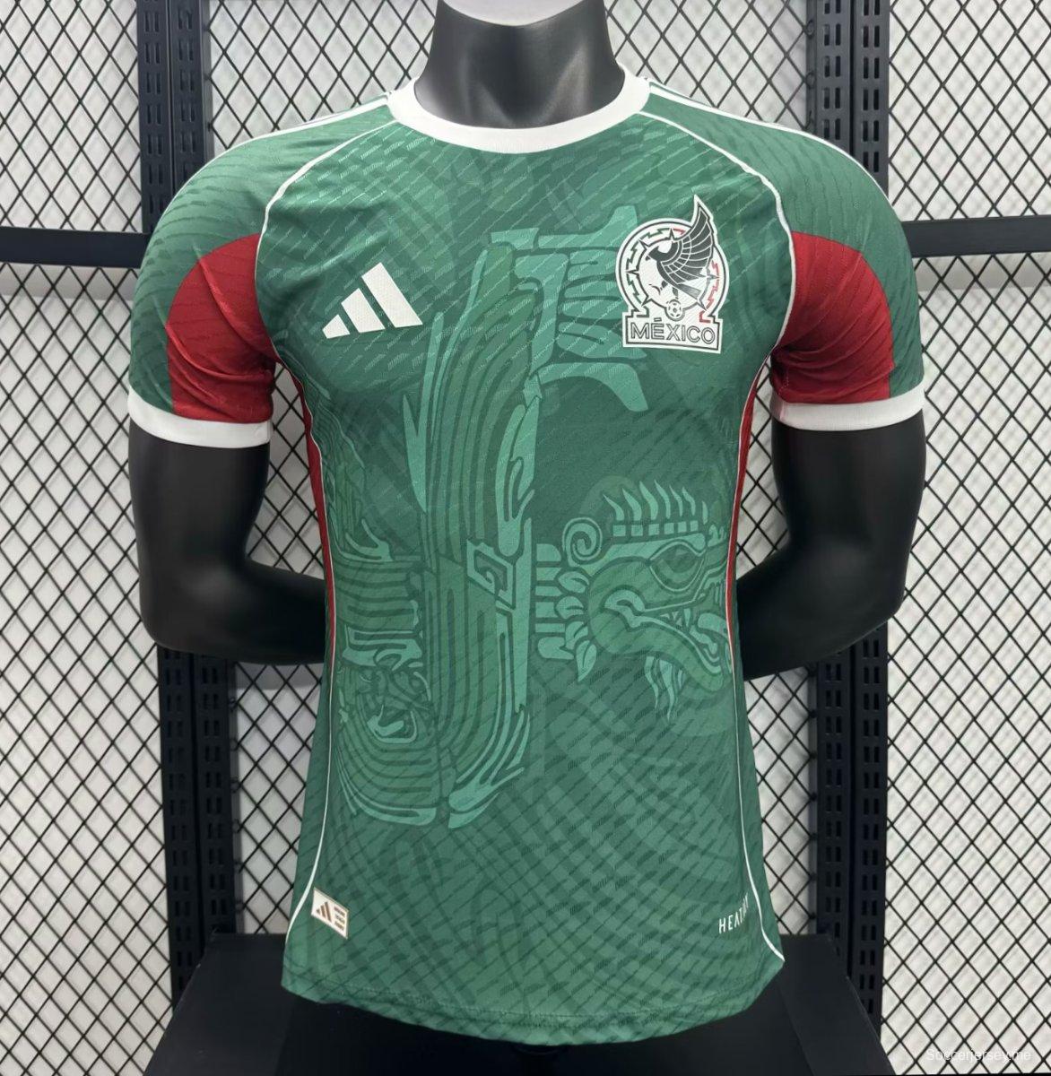نسخة اللاعب 2025 قميص المكسيك الأخضر بنقشة التنين الأخضر قبل المباراة