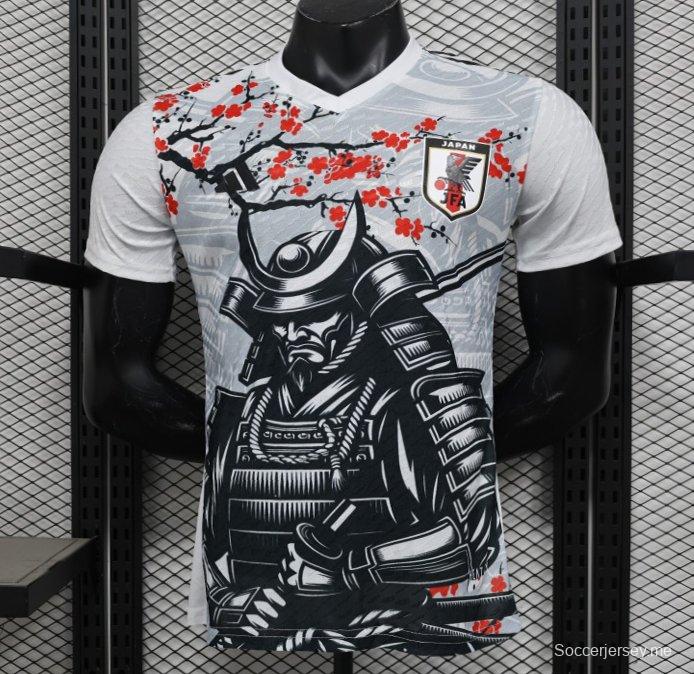 إصدار اللاعب 2025 قميص ياباني أبيض مع قميص الساموراي وأزهار الكرز