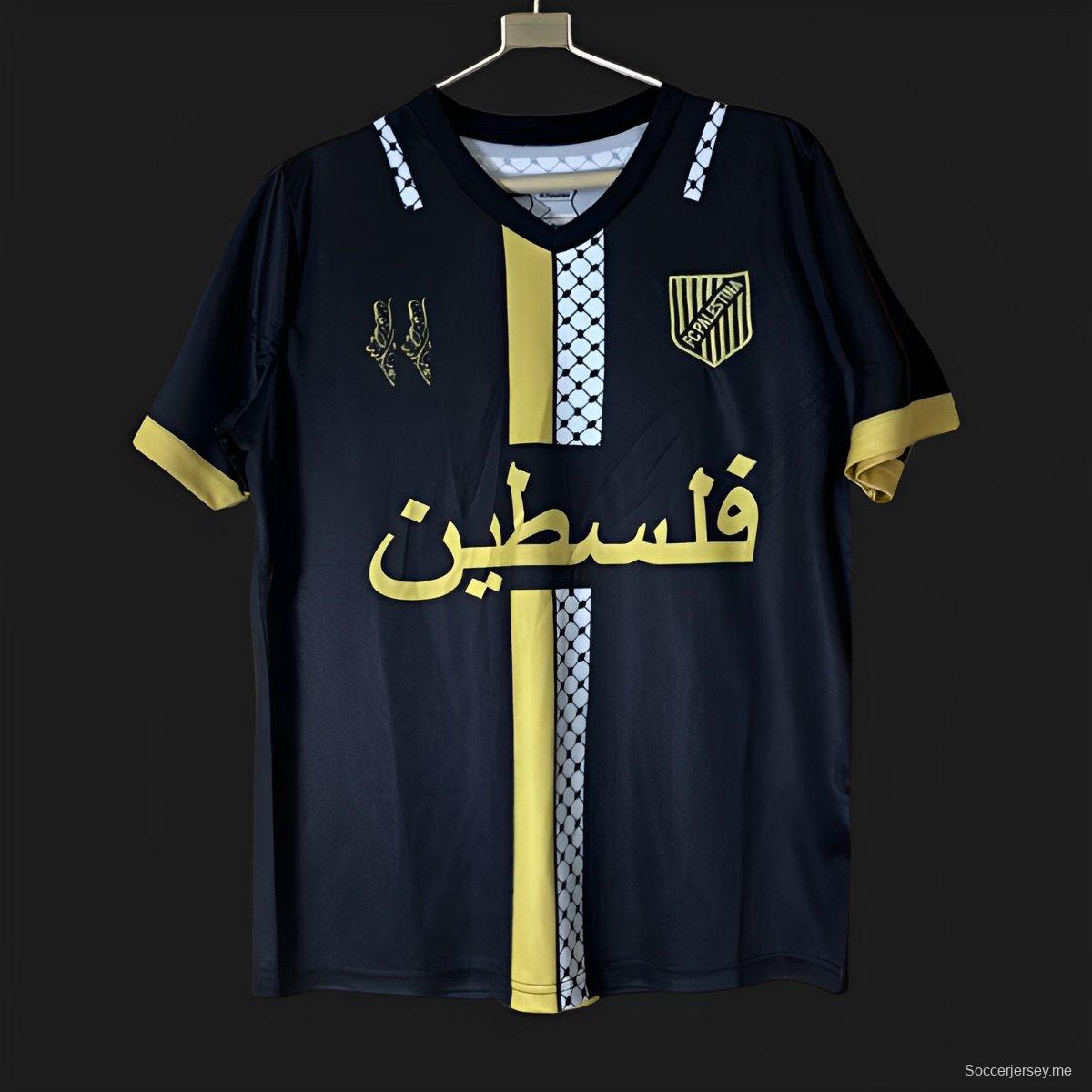 25/26 قميص إف سي بالستينا أسود مع نقشة ذهبية وكوفية