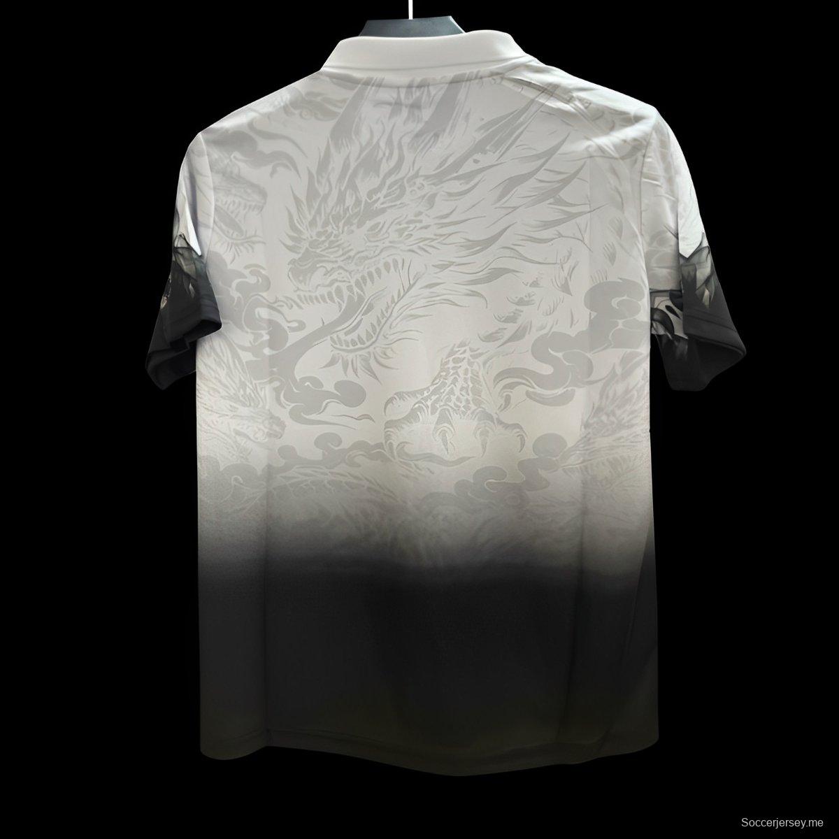 25/26 قميص ريال مدريد أبيض مع قميص التنين الأسود الناري