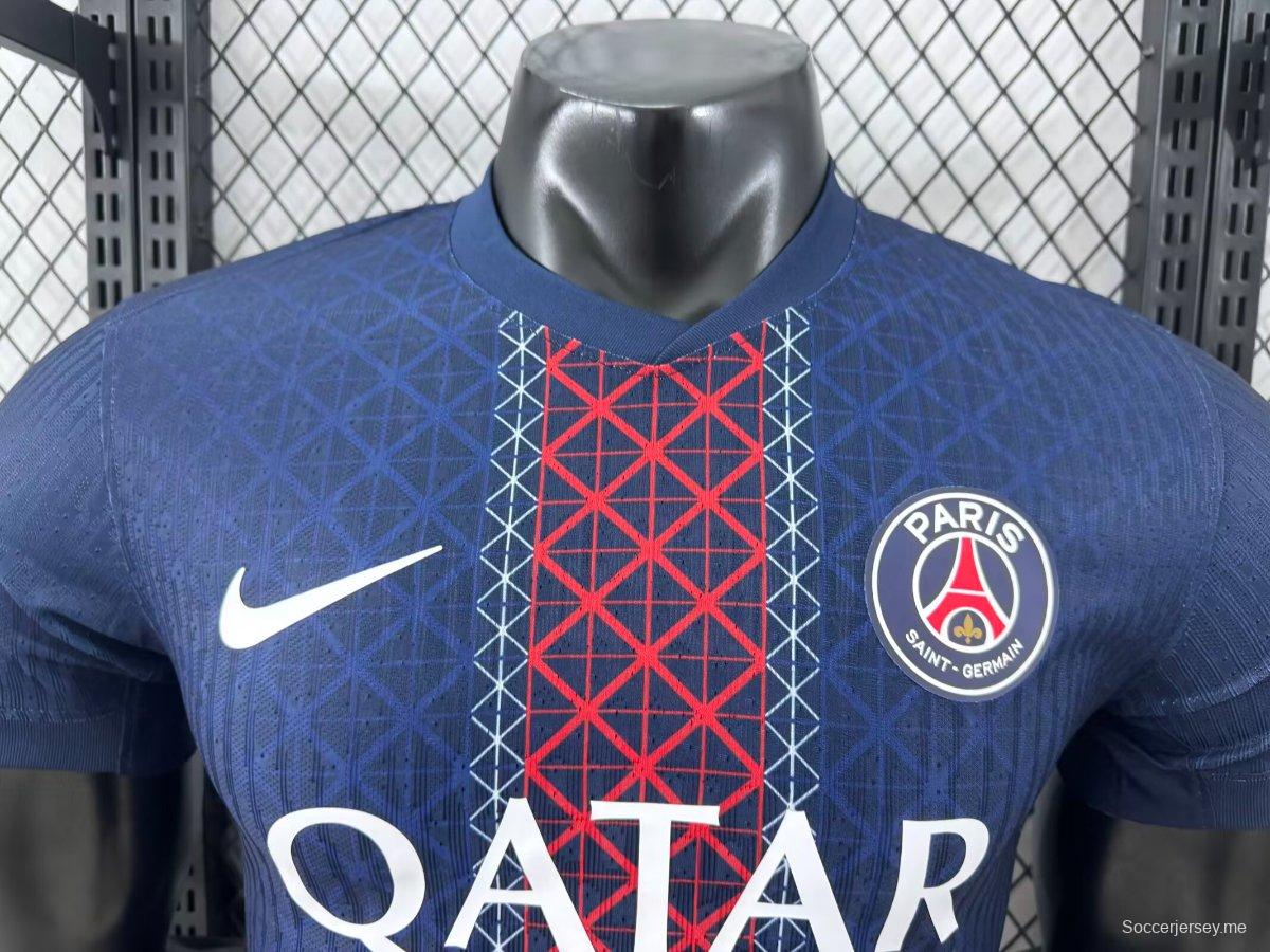 إصدار اللاعب 25/26 قميص فريق باريس سان جيرمان الرئيسي