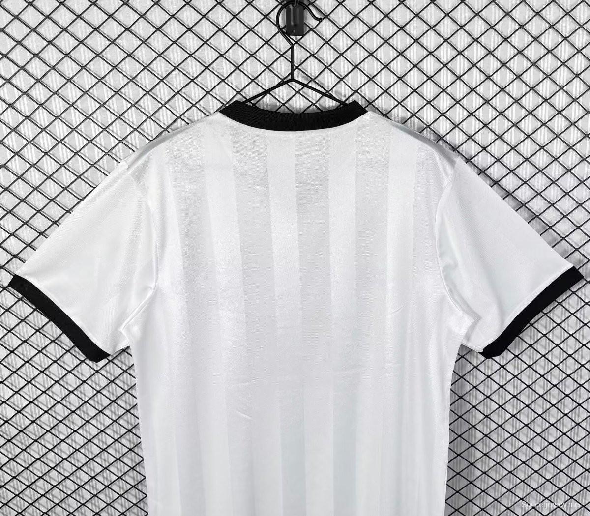 قميص ولفرهامبتون واندررز الأبيض الرجعي 86/88