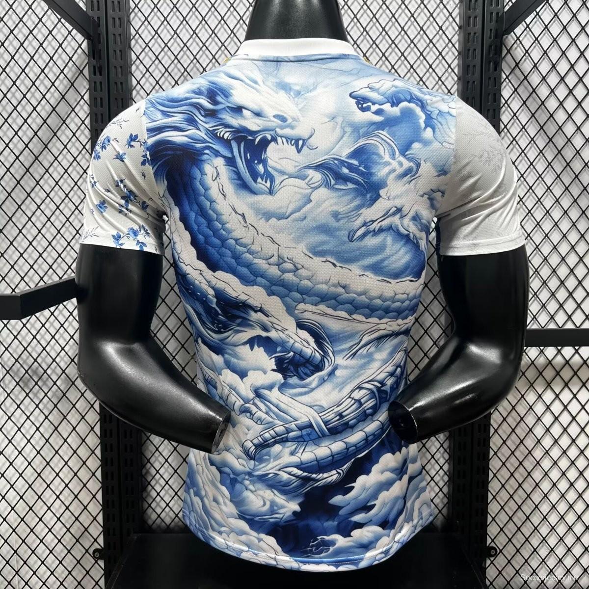 قميص اللاعب الإصدار 2026، طراز "الساموراي الأزرق الياباني" الخاص بفريق "دراغون"