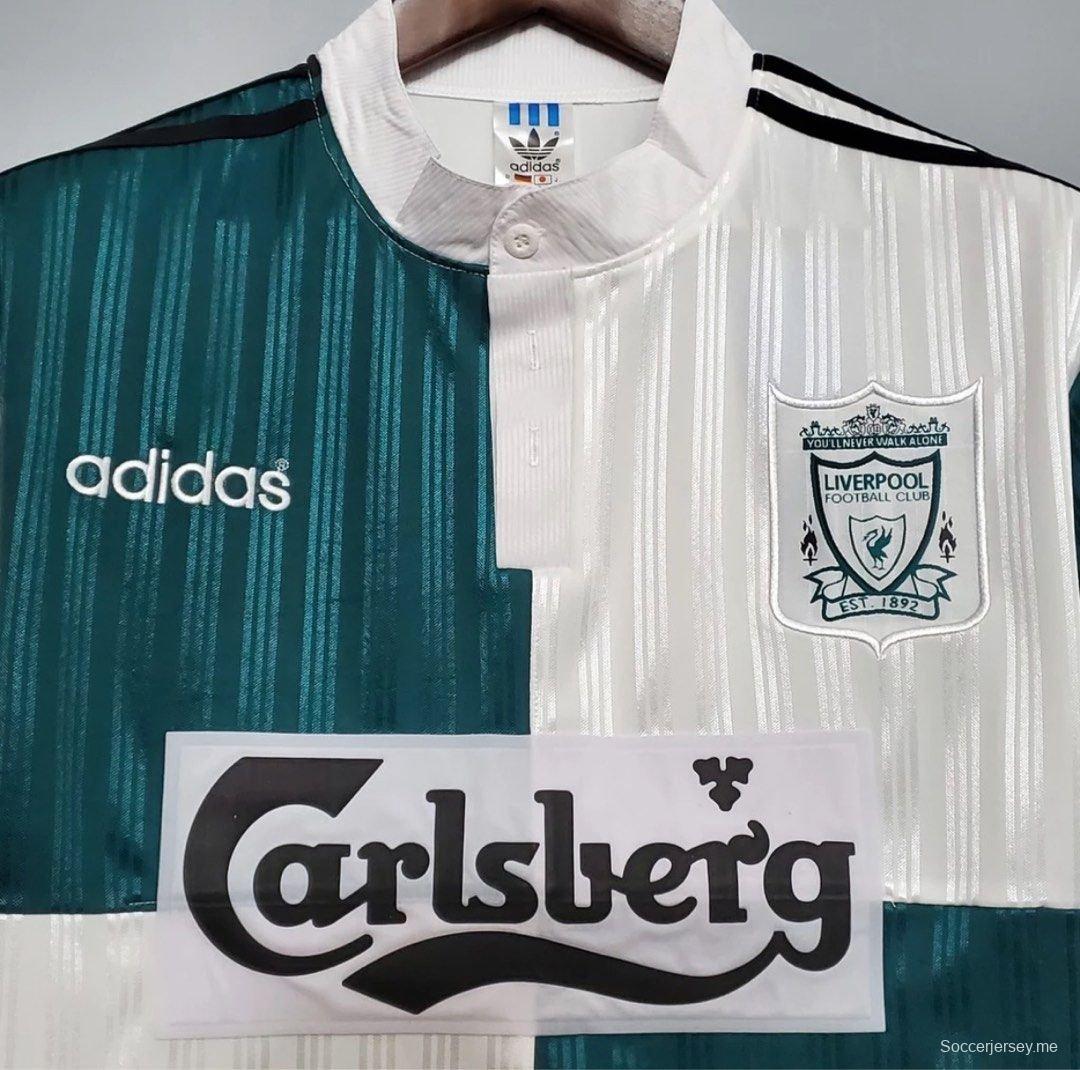 قميص ليفربول للعب خارج أرضه من موسم 1995/1996