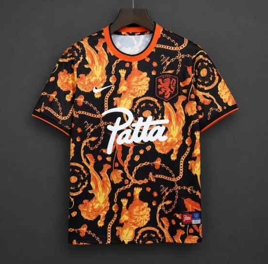 قميص ما قبل المباراة لكأس العالم 2026 من Nike x Patta لهولندا