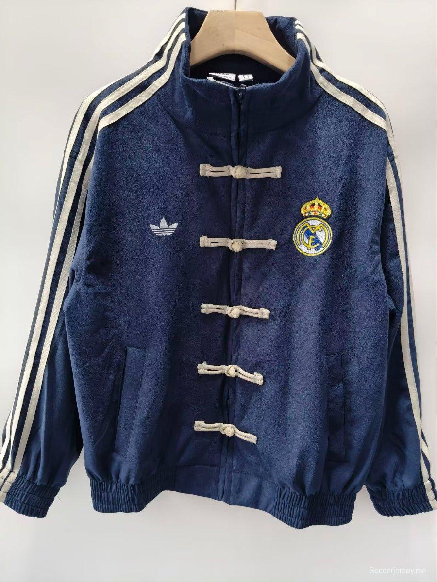 26/27 ريال مدريد × أديداس: سترة رياضية باللون الأزرق الداكن من الإصدار المحدود بمناسبة العام الجديد